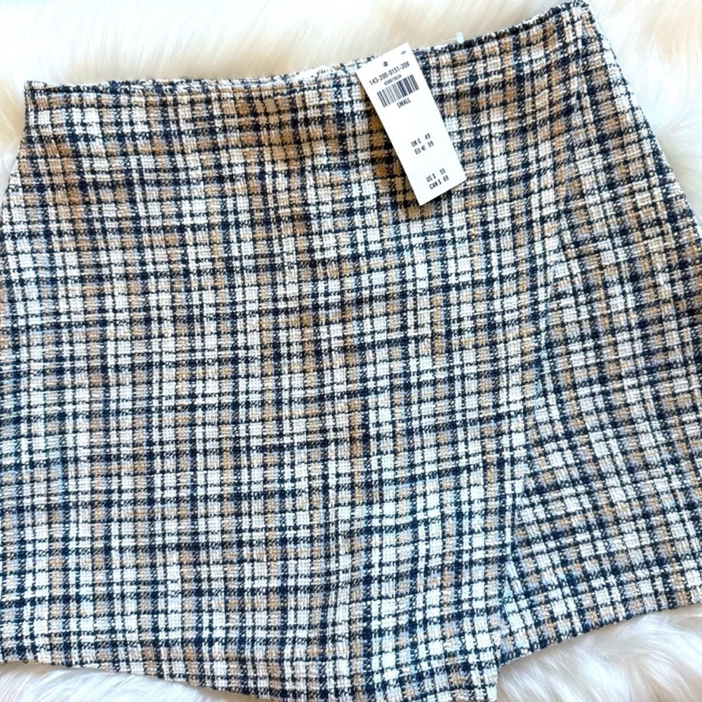 Plaid High-Waisted Shorts